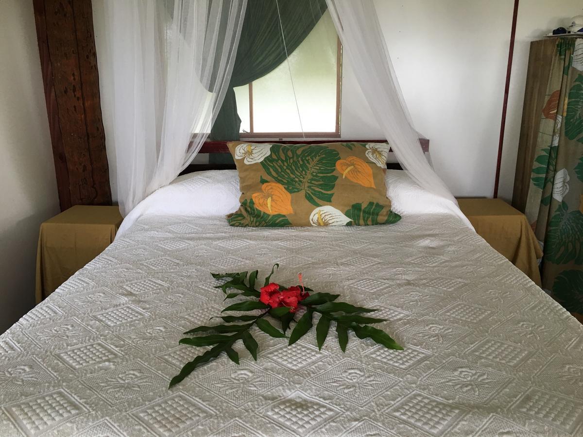 Tifaifai Et Cafe Huahine Bed and Breakfast Fare Buitenkant foto